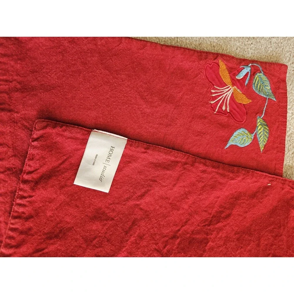 Home Studio bright red